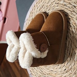 CUTE BOOTS